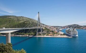 Private Panorama Tour to Dubrovnik Bridge